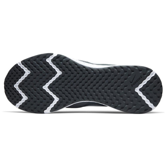Nike Revolution 5